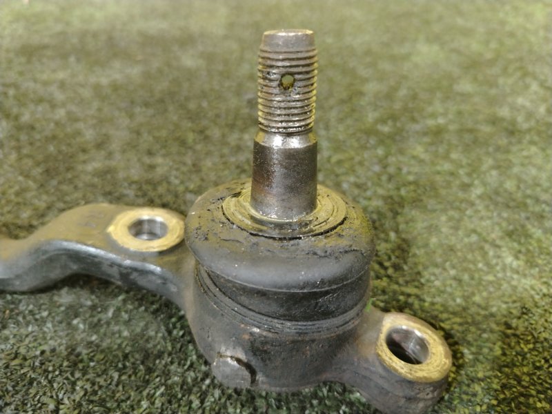 Шаровая опора, 1000 рублей, Красноярск