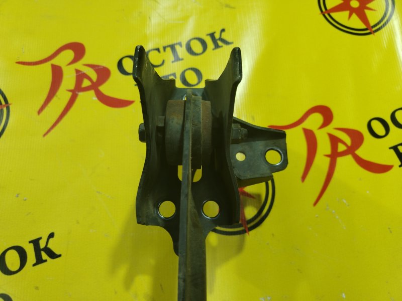 балка поперечная, 1000 рублей, Красноярск