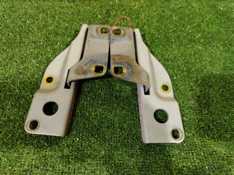 Петля капота, 300 рублей, Красноярск