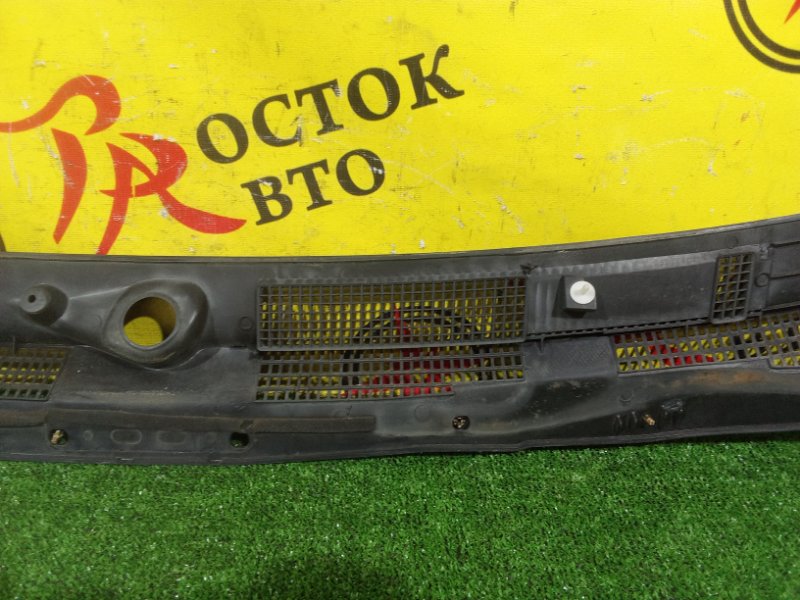 Решетка под лобовое стекло, 300 рублей, Красноярск