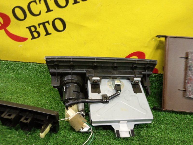 пластиковые детали салона, 5000 рублей, Красноярск