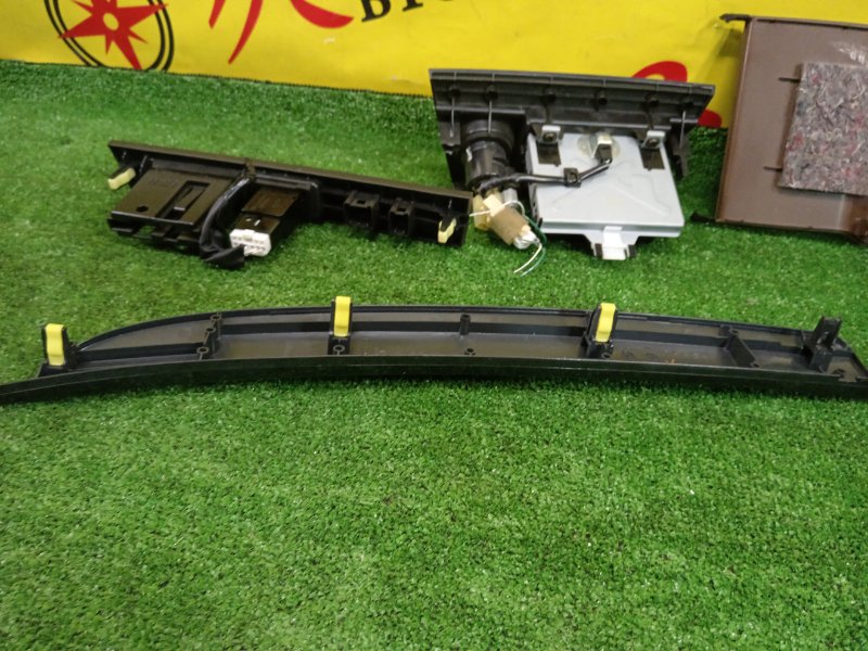 пластиковые детали салона, 5000 рублей, Красноярск