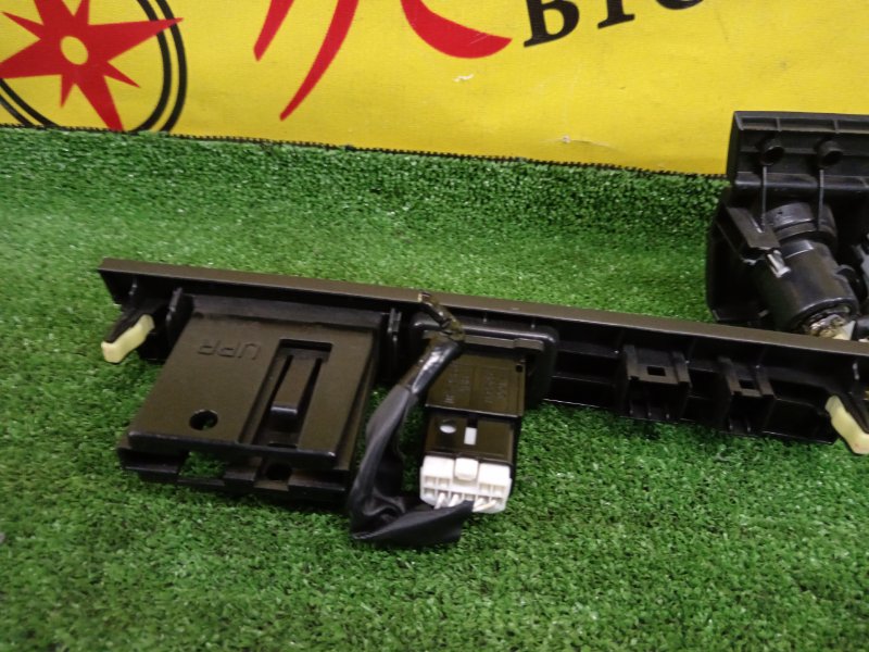 пластиковые детали салона, 5000 рублей, Красноярск