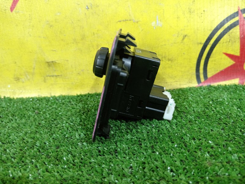 Блок управления зеркалами, 200 рублей, Красноярск