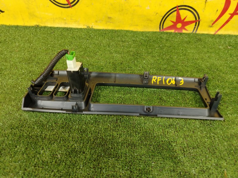 пластиковые детали салона, 300 рублей, Красноярск