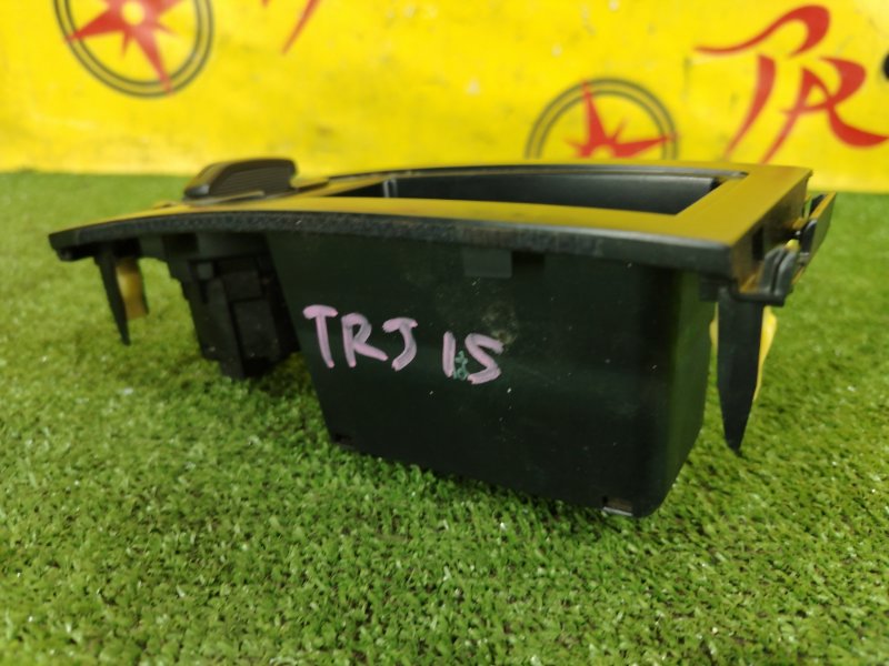 пластиковые детали салона, 1800 рублей, Красноярск