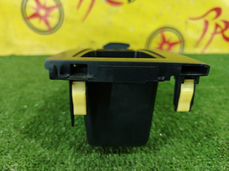 пластиковые детали салона, 1800 рублей, Красноярск