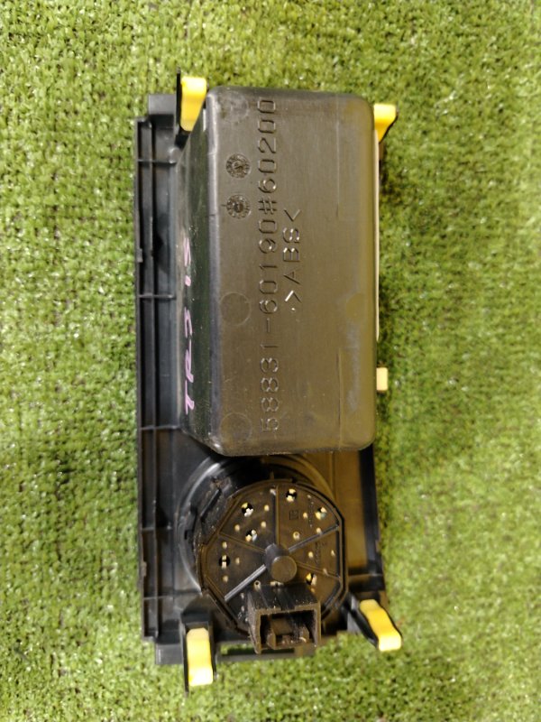 пластиковые детали салона, 1800 рублей, Красноярск