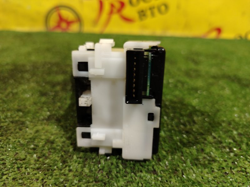 Подрулевой переключатель света, 300 рублей, Красноярск