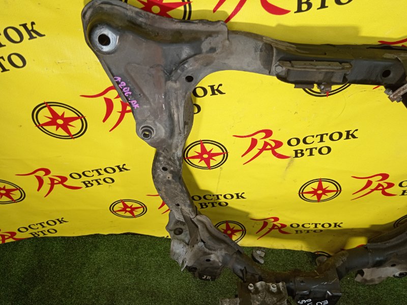 балка поперечная, 2000 рублей, Красноярск