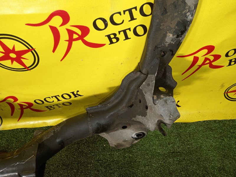 балка поперечная, 2000 рублей, Красноярск