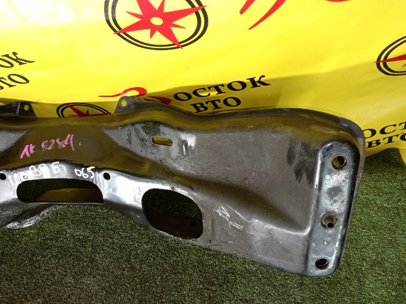 балка поперечная, 1000 рублей, Красноярск