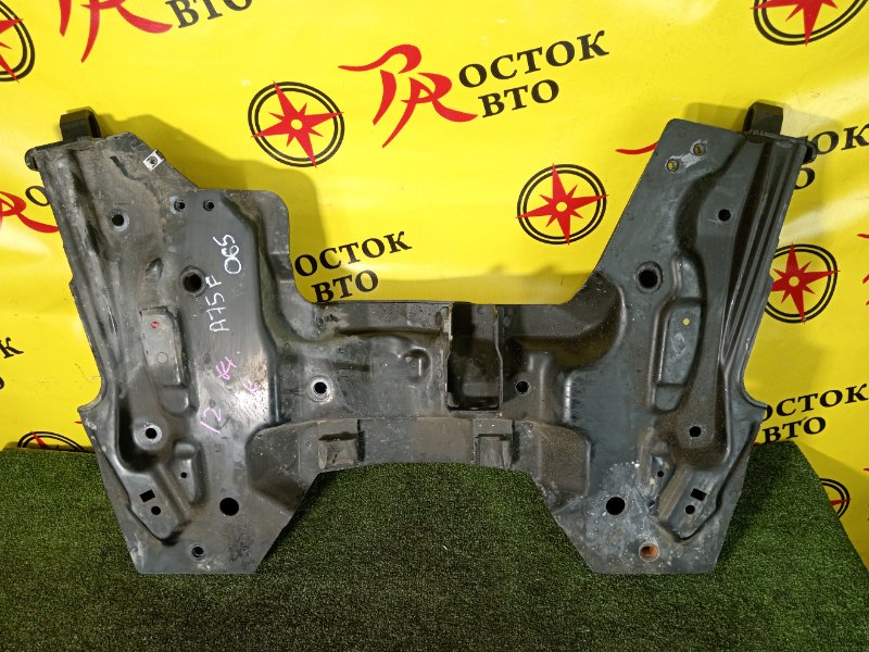 балка поперечная, 1000 рублей, Красноярск