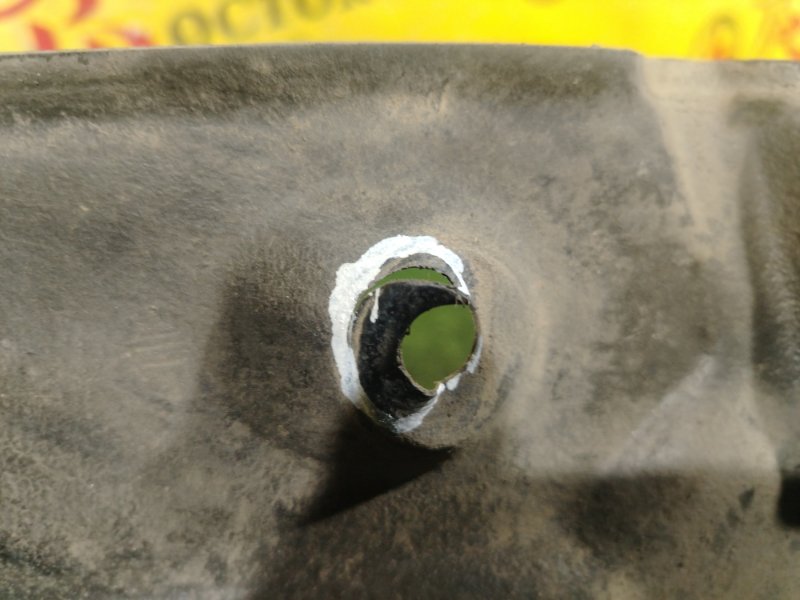 Подкрылок, 300 рублей, Красноярск