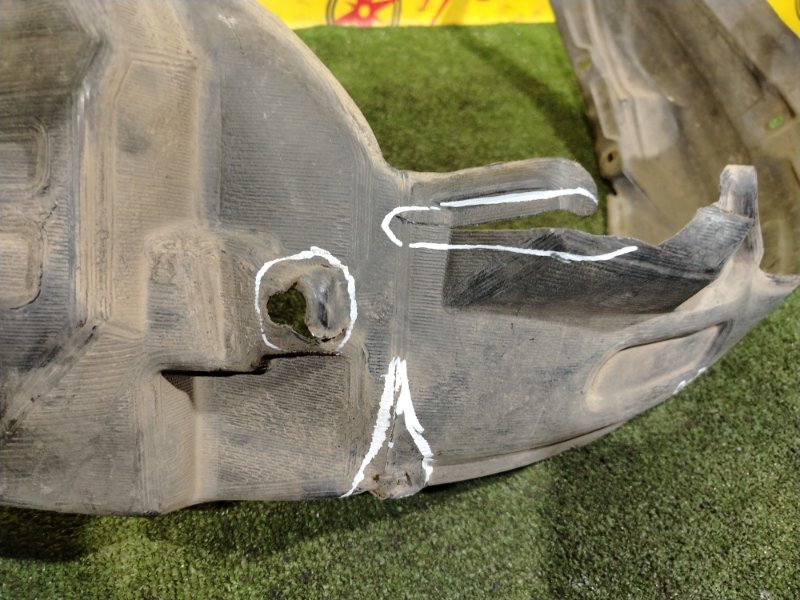 Подкрылок, 1500 рублей, Красноярск