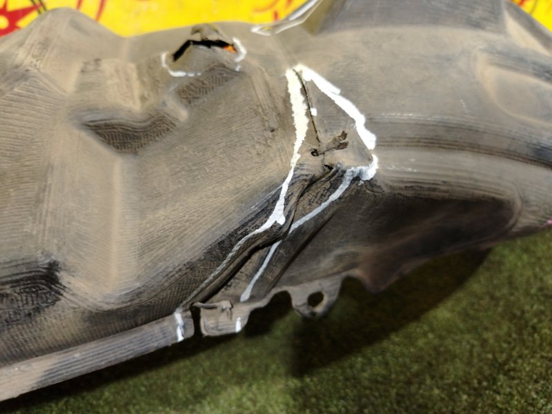 Подкрылок, 1500 рублей, Красноярск