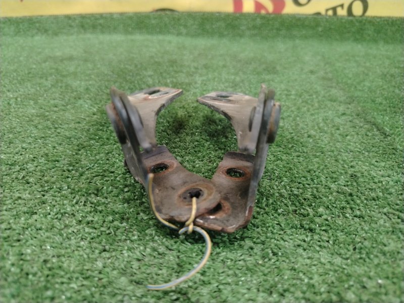 Петля капота, 300 рублей, Красноярск