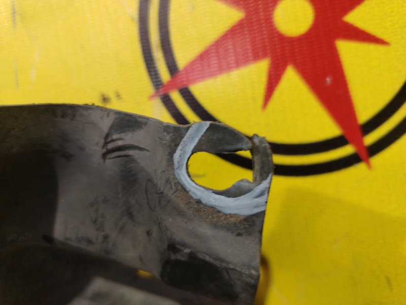 Подкрылок, 1300 рублей, Красноярск