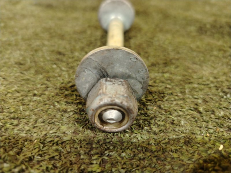 Болт развальный, 300 рублей, Красноярск