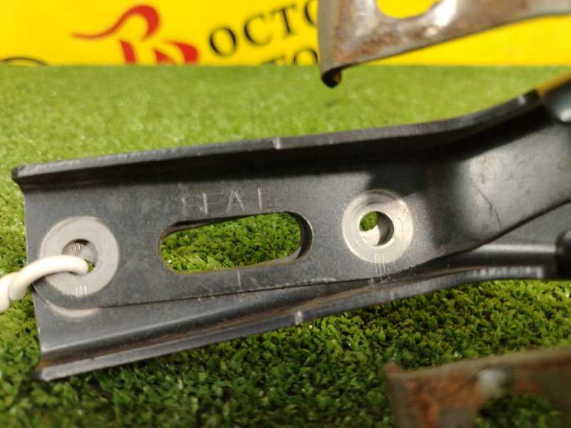 Петля капота, 300 рублей, Красноярск