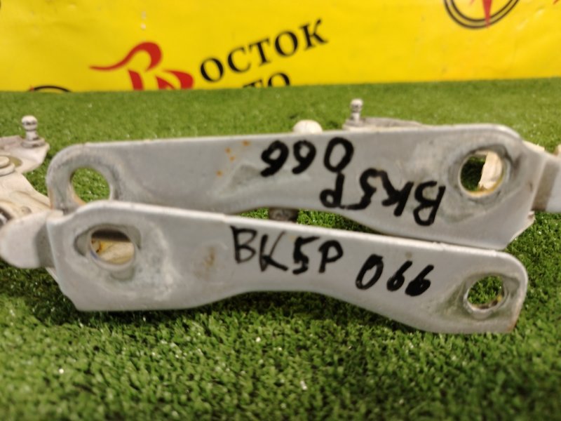 петля (шарнир крышки багажника), 800 рублей, Красноярск