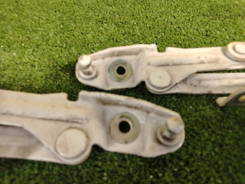 петля (шарнир крышки багажника), 800 рублей, Красноярск