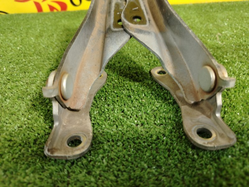 Петля капота, 300 рублей, Красноярск