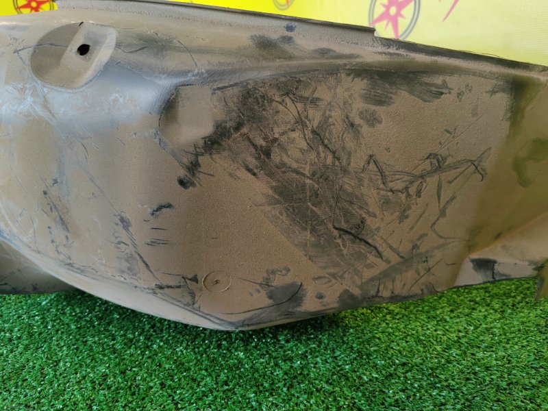 Подкрылок, 500 рублей, Красноярск