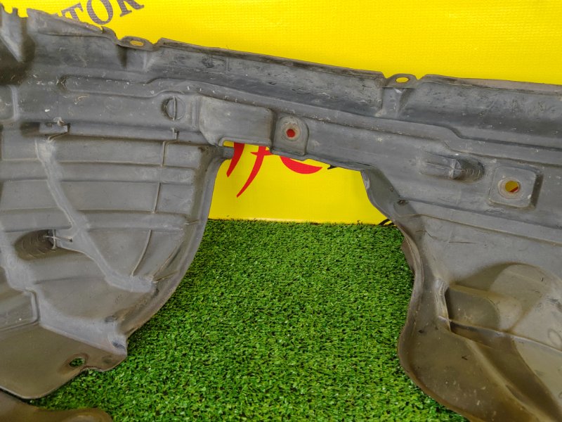 Подкрылок, 800 рублей, Красноярск