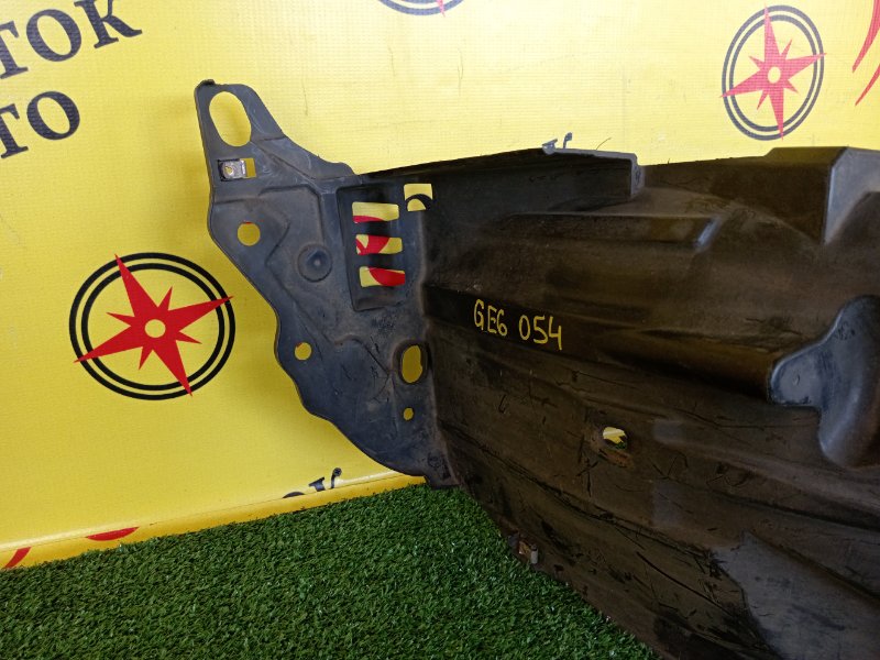 Подкрылок, 350 рублей, Красноярск