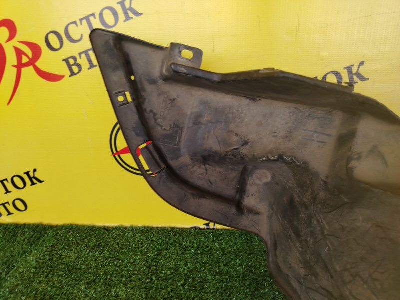 Подкрылок, 2000 рублей, Красноярск