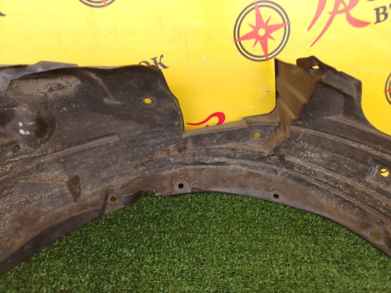 Подкрылок, 350 рублей, Красноярск