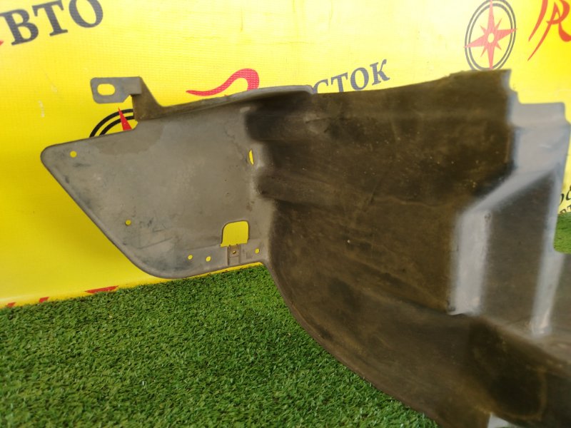 Подкрылок, 400 рублей, Красноярск