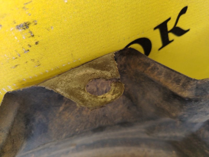 Подкрылок, 1500 рублей, Красноярск