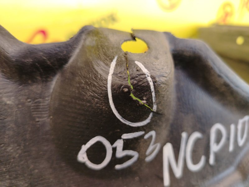 Подкрылок, 700 рублей, Красноярск