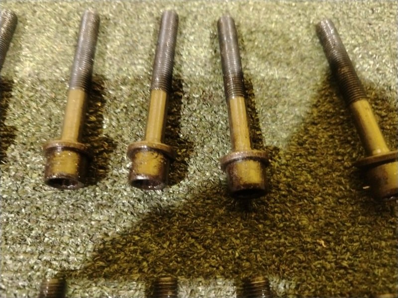 болт гбц, 1000 рублей, Красноярск