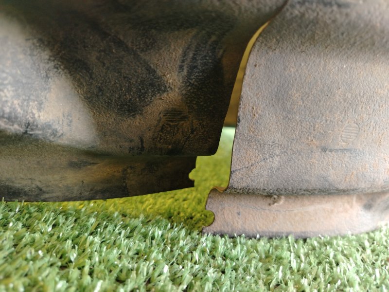 Подкрылок, 2000 рублей, Красноярск