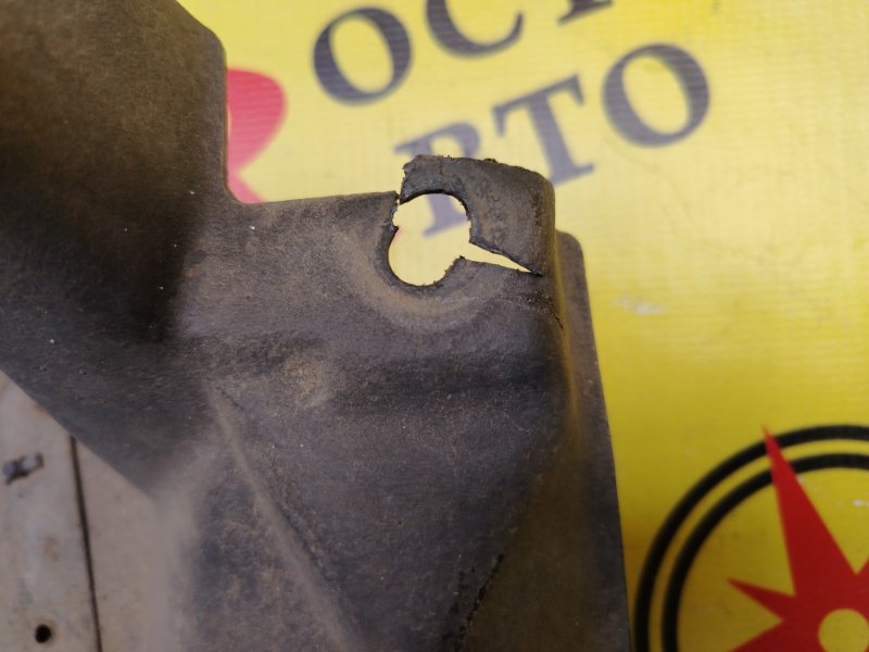 Подкрылок, 2000 рублей, Красноярск