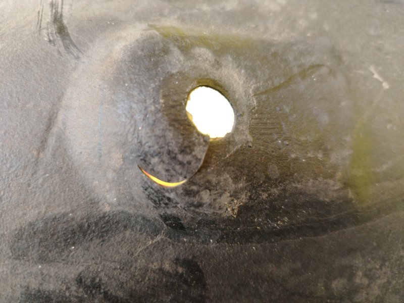 Подкрылок, 2000 рублей, Красноярск