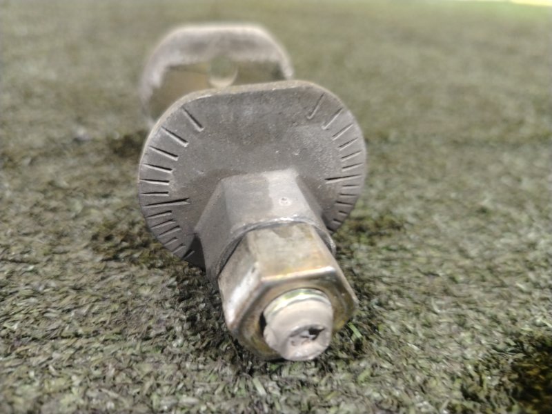 Болт развальный, 300 рублей, Красноярск