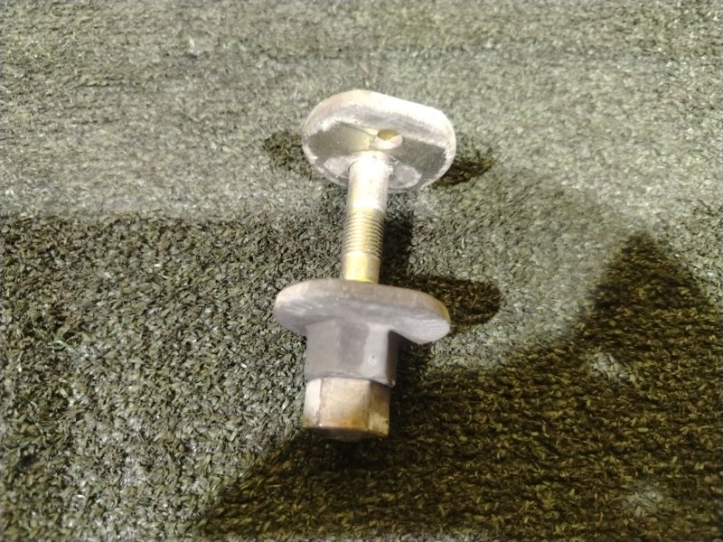 Болт развальный, 300 рублей, Красноярск