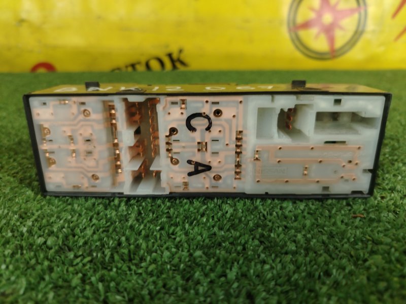 Блок управления стеклоподъемниками, 300 рублей, Красноярск