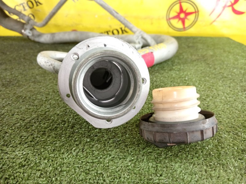 Горловина топливного бака, 2000 рублей, Красноярск