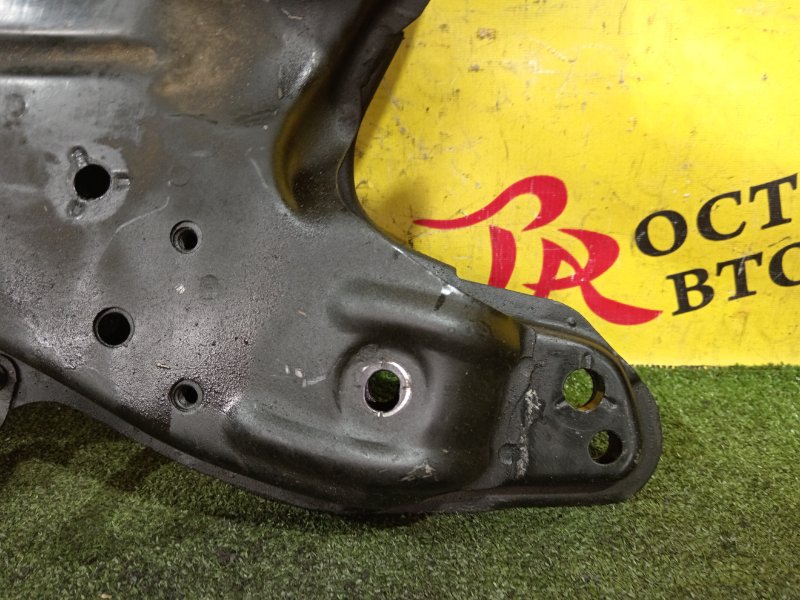 балка поперечная, 2000 рублей, Красноярск