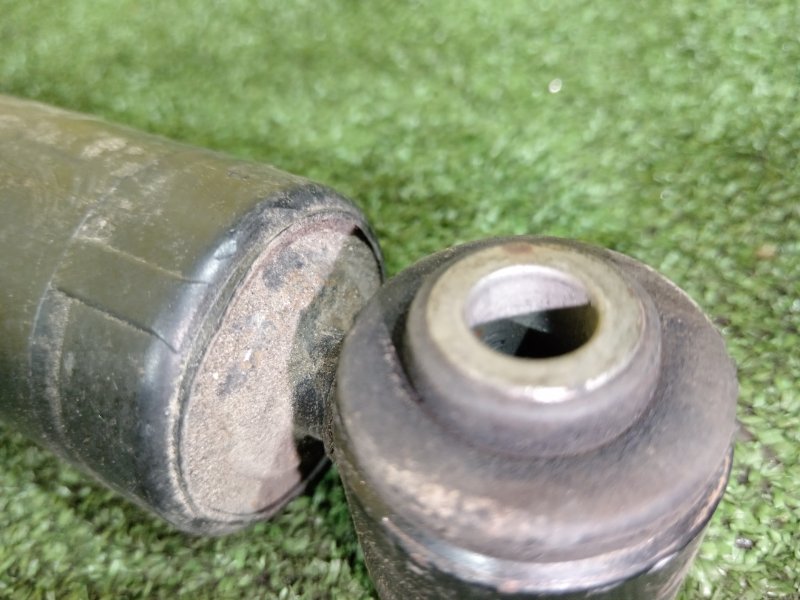 амортизатор, 1000 рублей, Красноярск