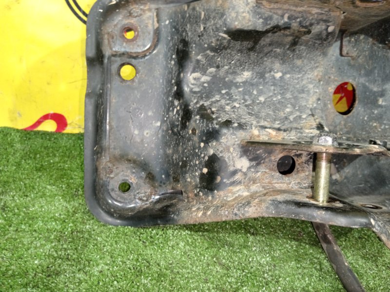 балка поперечная, 2000 рублей, Красноярск