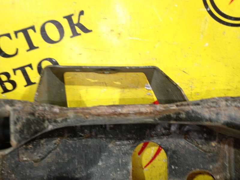 балка поперечная, 2000 рублей, Красноярск