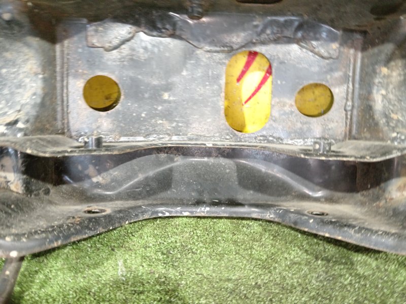 балка поперечная, 2000 рублей, Красноярск