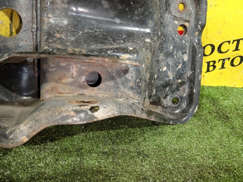 балка поперечная, 2000 рублей, Красноярск