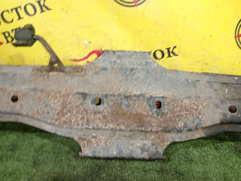 балка поперечная, 2000 рублей, Красноярск